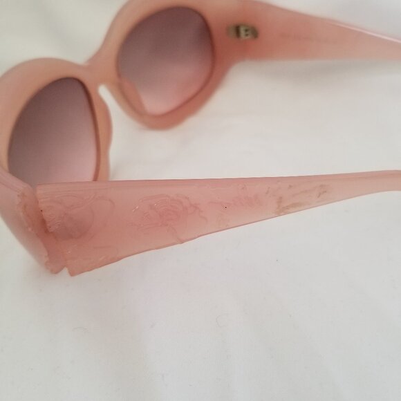 Betsey Johnson Pink Heart Roses Sunglasses - Picture 2 of 3